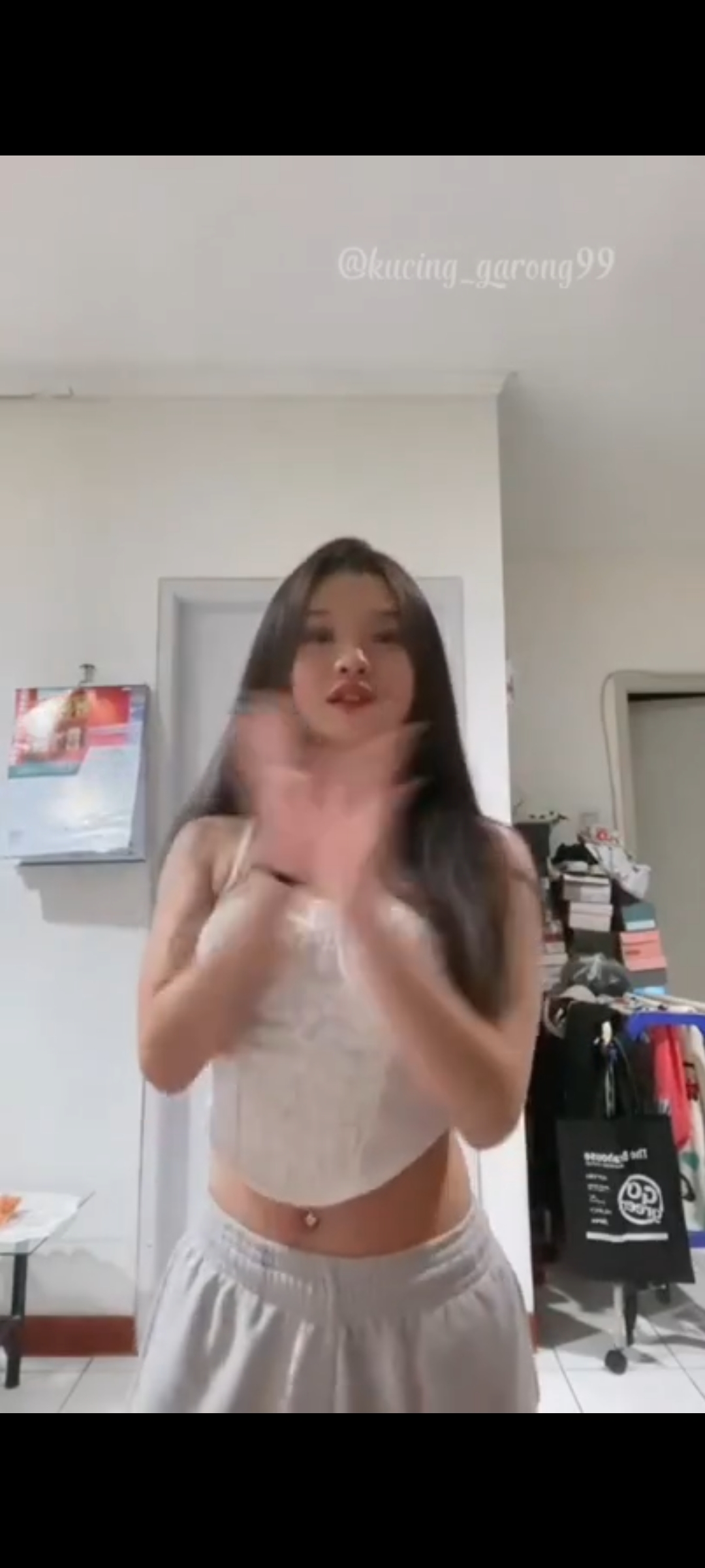 Sharron Habis tiktokan Kena Entot om