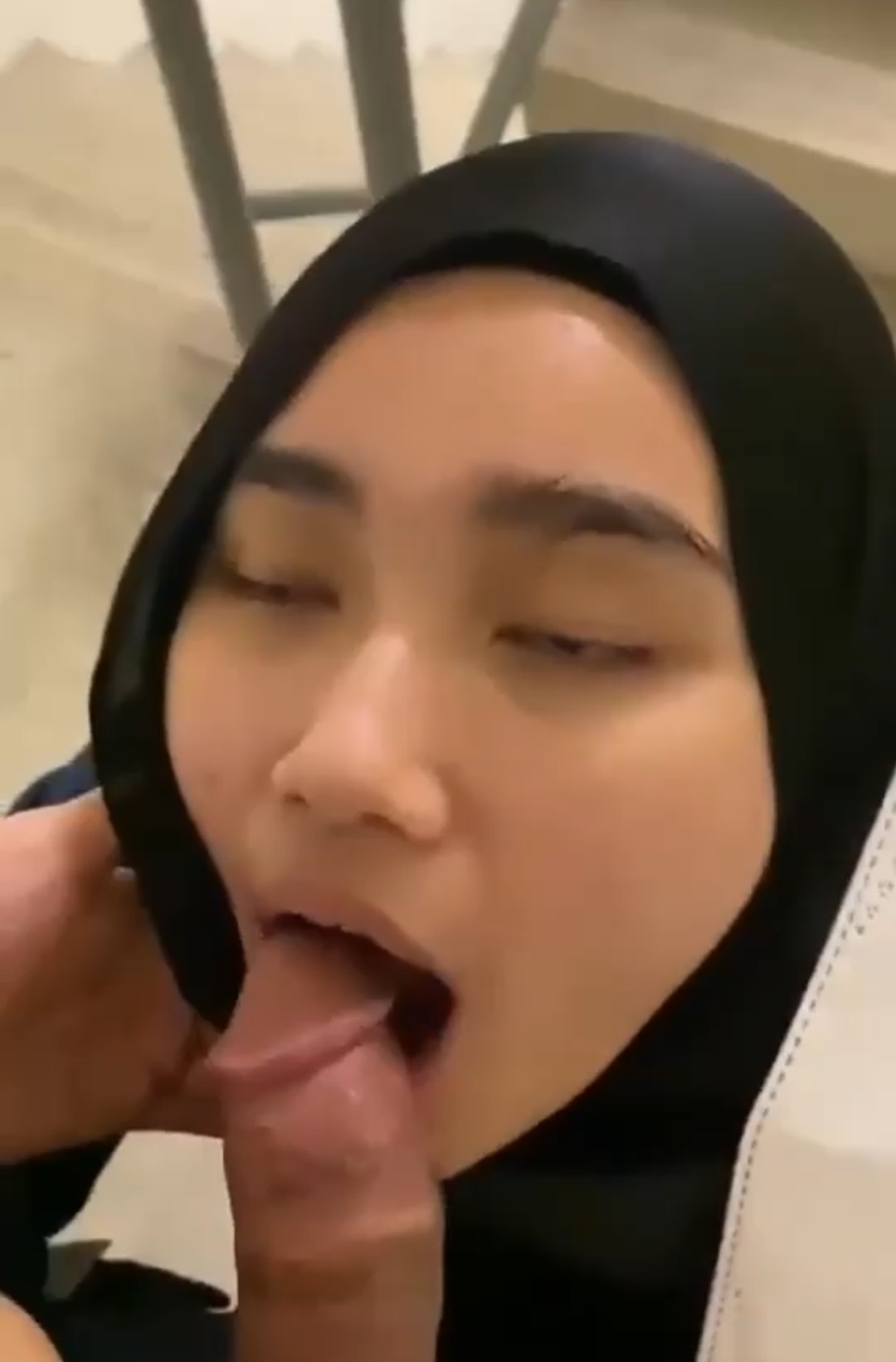 ewe ukhti cantik sampe mendesah